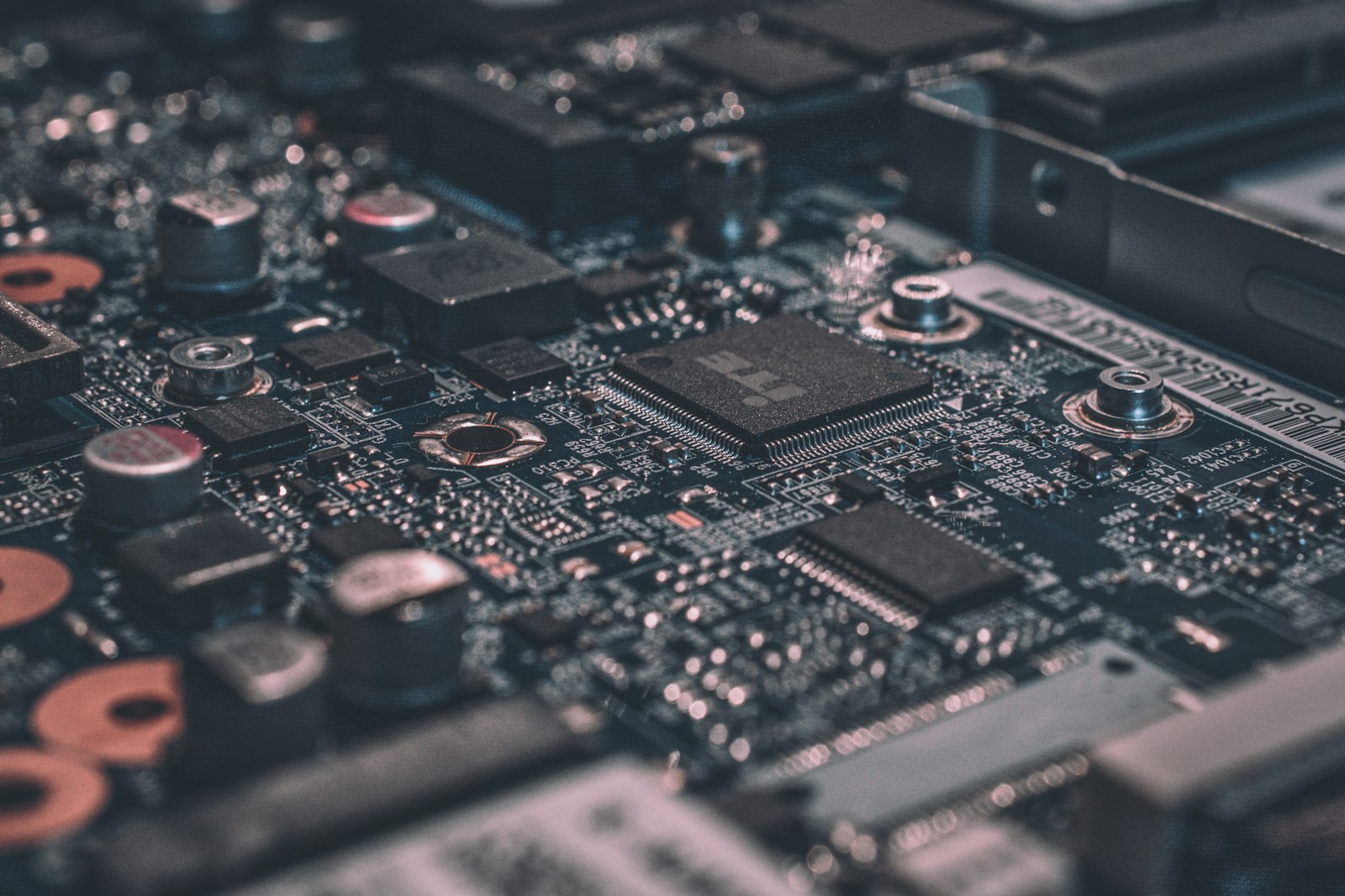 IoT & Edge